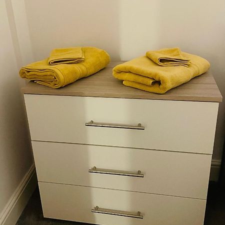 #0509 Two Bedroom Serviced Apartment- Free Parking Derby Exterior photo